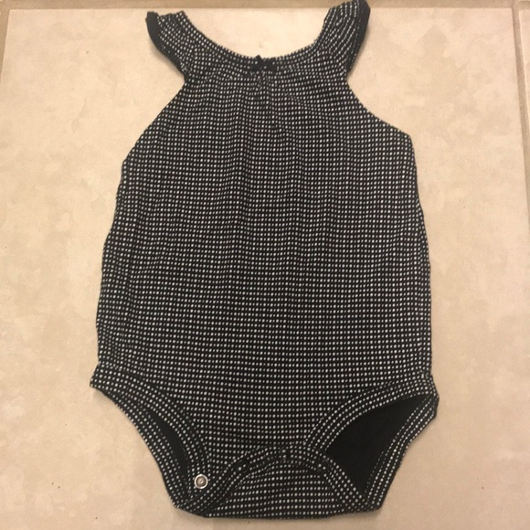 Carter’s 9mo Bundle - Picture 4 of 9